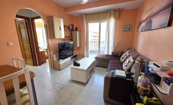 Apartment / flat - Resale - Torrevieja - Torrevieja Centro