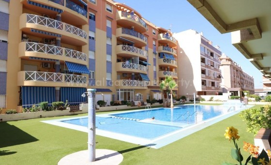 Apartment / flat - Resale - Torrevieja - Torrevieja Centro