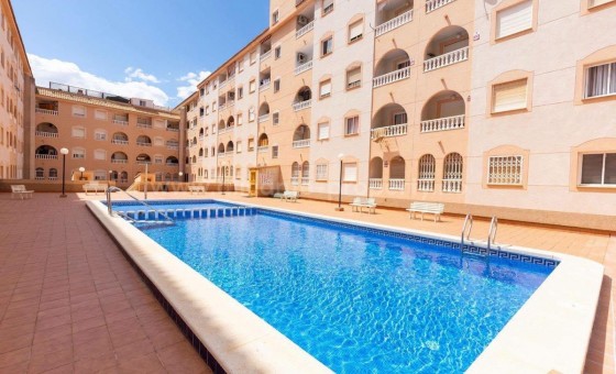 Apartment / flat - Resale - Torrevieja - Torrevieja Centro