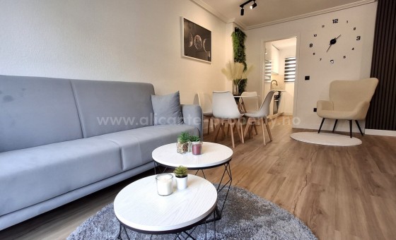 Apartment / flat - Resale - Torrevieja - Torrevieja Centro
