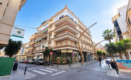Apartment / flat - Resale - Torrevieja - Torrevieja Centro