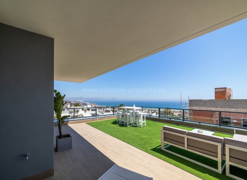 Apartments/flats in Gran Alacant/Santa Pola with 2/3 bedrooms and 2 bathrooms, sea view and short distance to Carabassi beach. Communal pools and nice gardens.