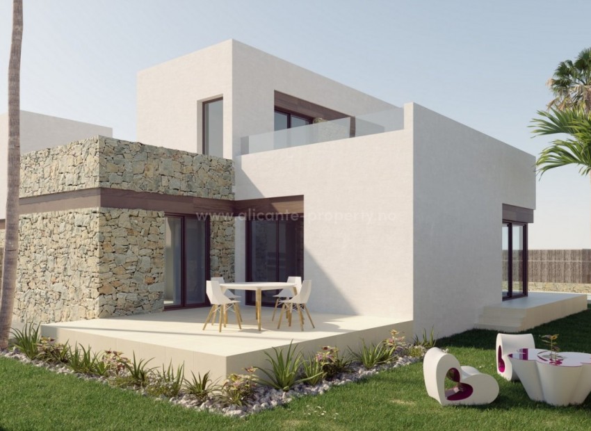 Brand new houses/villas in Balcon de Finestrat, 3 bedrooms, 2 bathrooms, 1 or 2 floors, large gardens with pool, parking on site