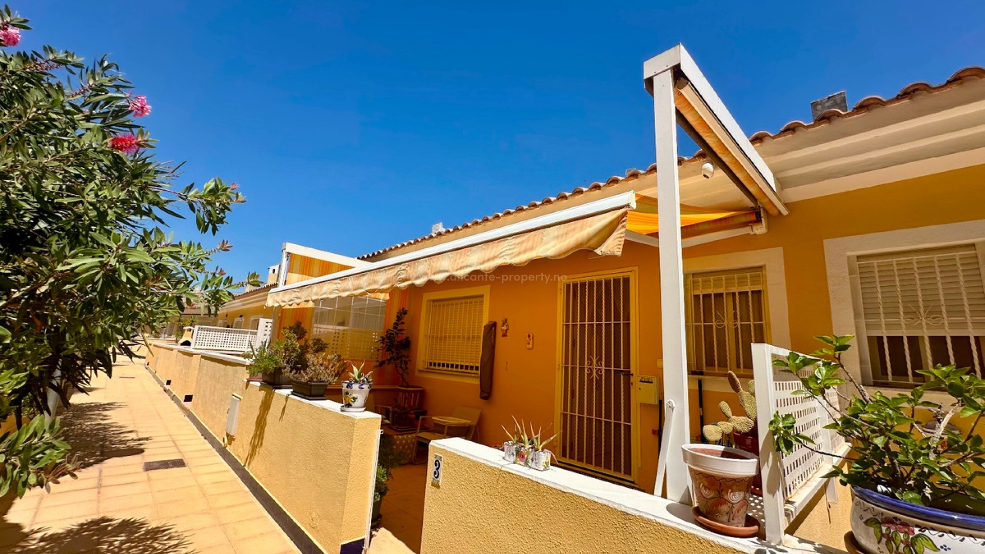 Bungalow en Benimar