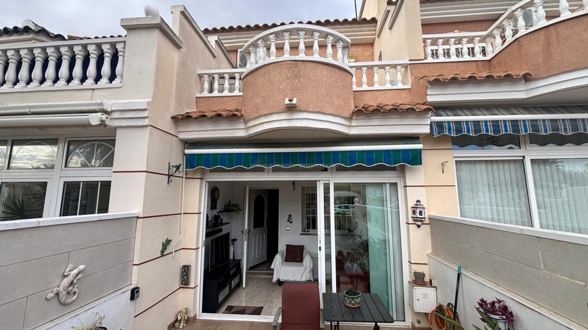 Bungalow en Doña Pepa