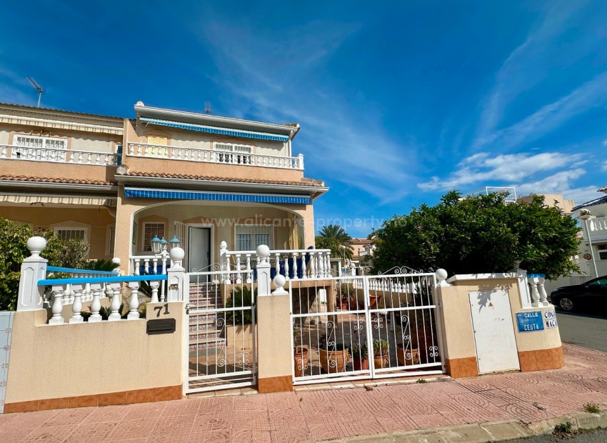 Bungalow en Doña Pepa