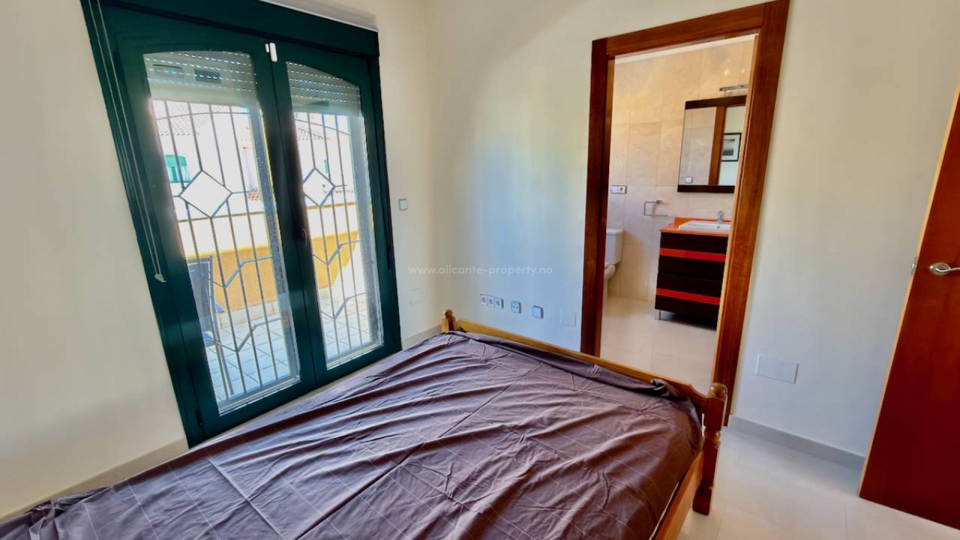 Bungalow en Doña Pepa