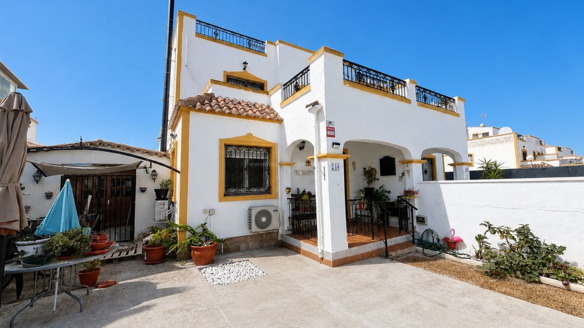 Bungalow en Entre Naranjos