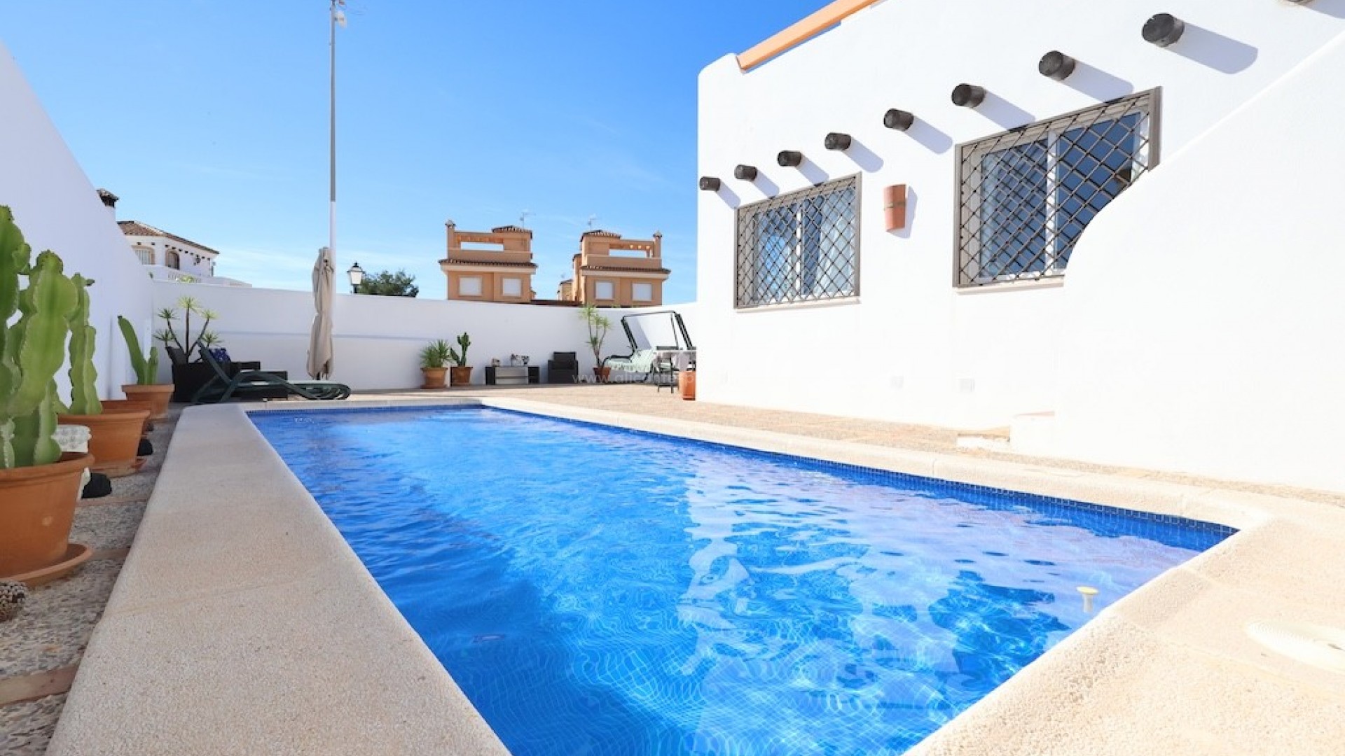 Bungalow en Lomas de Campoamor