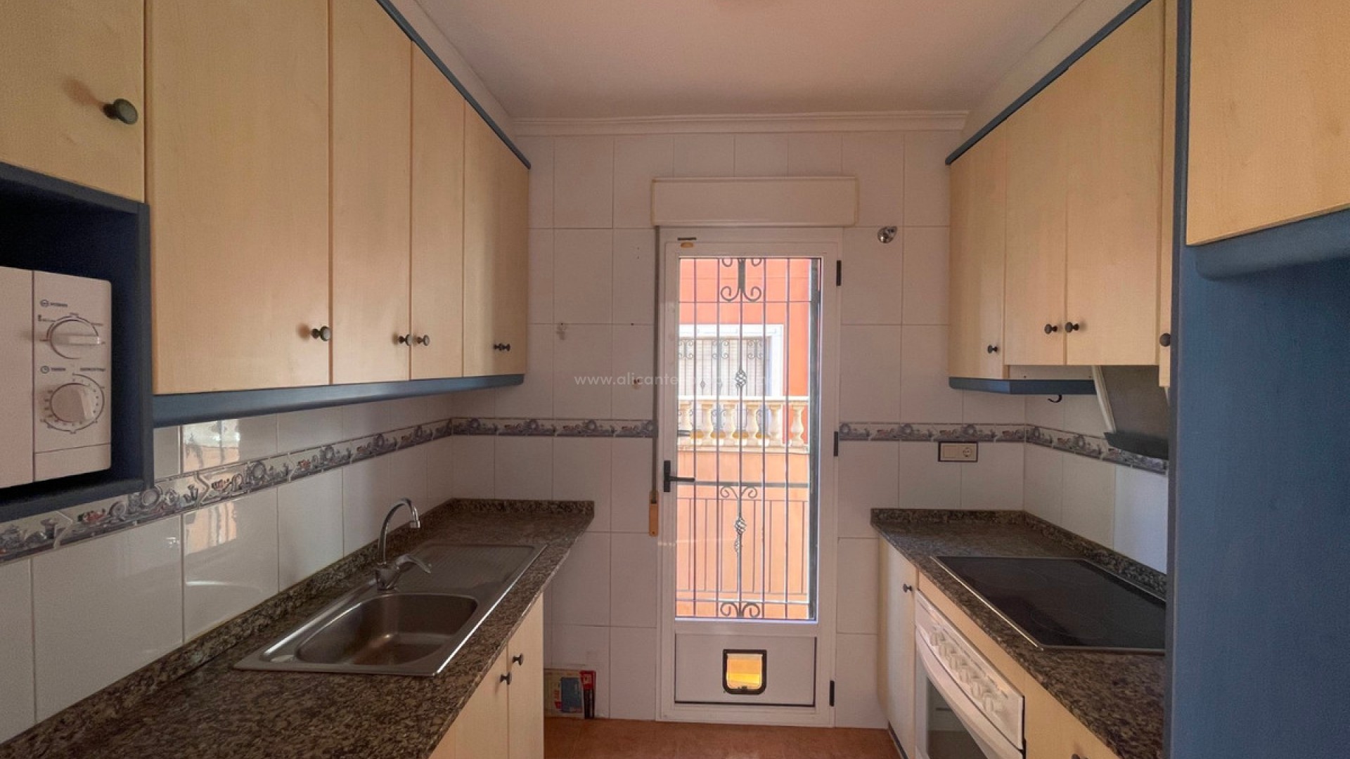 Bungalow en Los Montesinos Centro