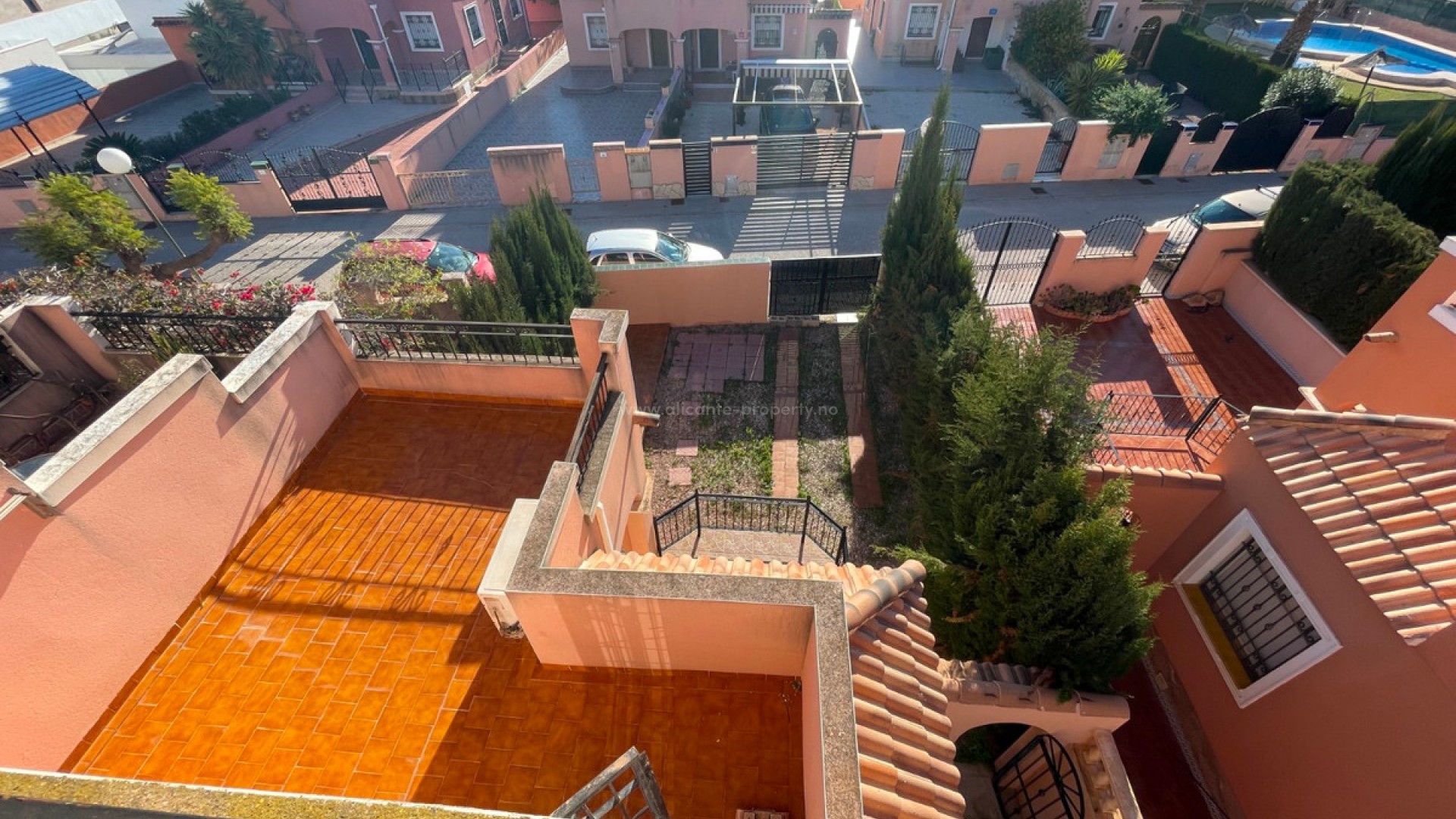 Bungalow en Los Montesinos Centro