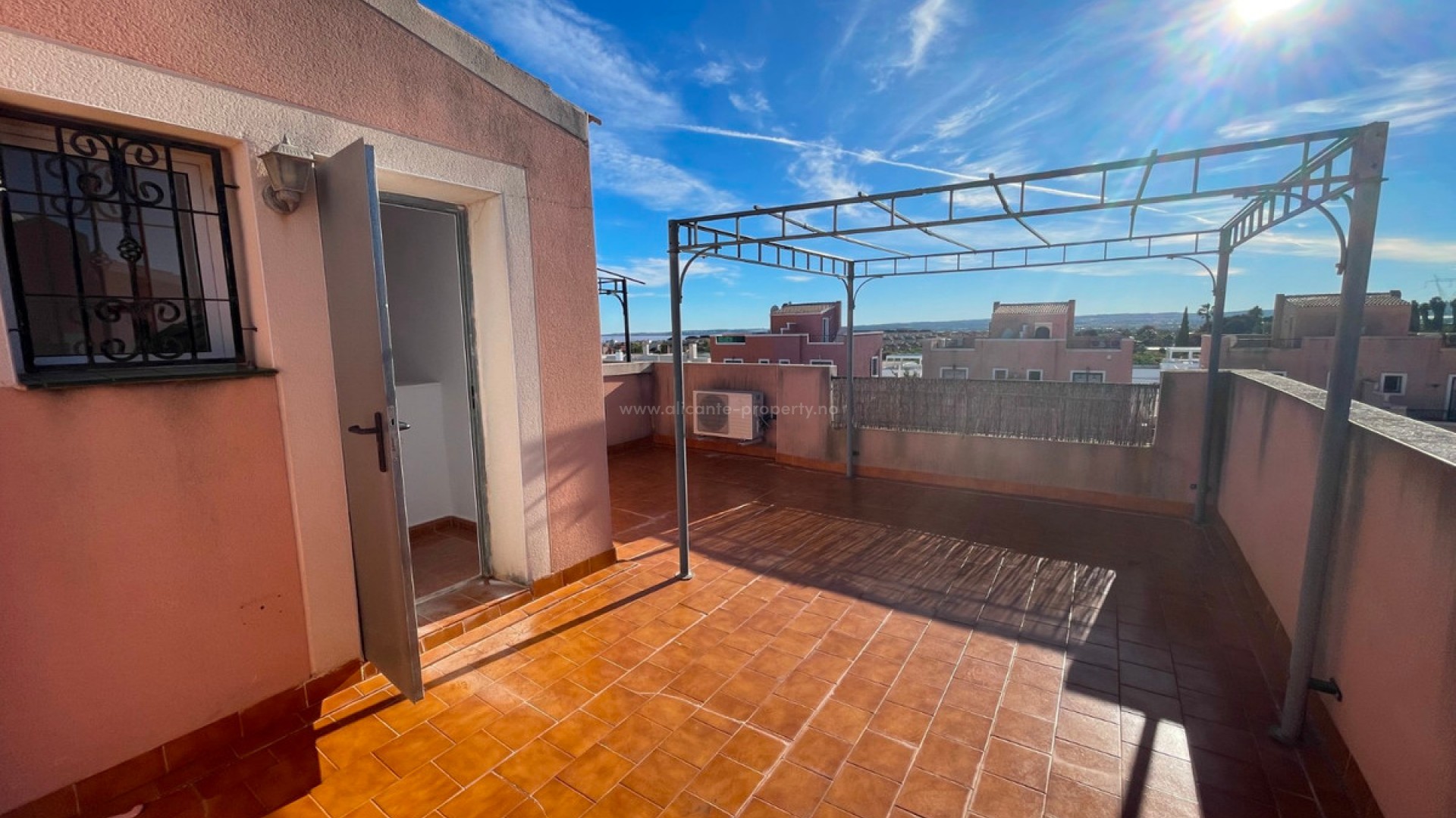Bungalow en Los Montesinos Centro