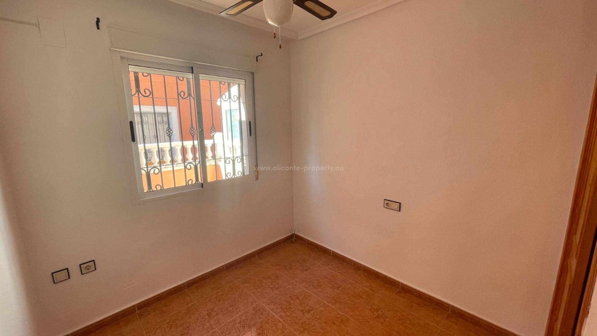 Bungalow en Los Montesinos Centro