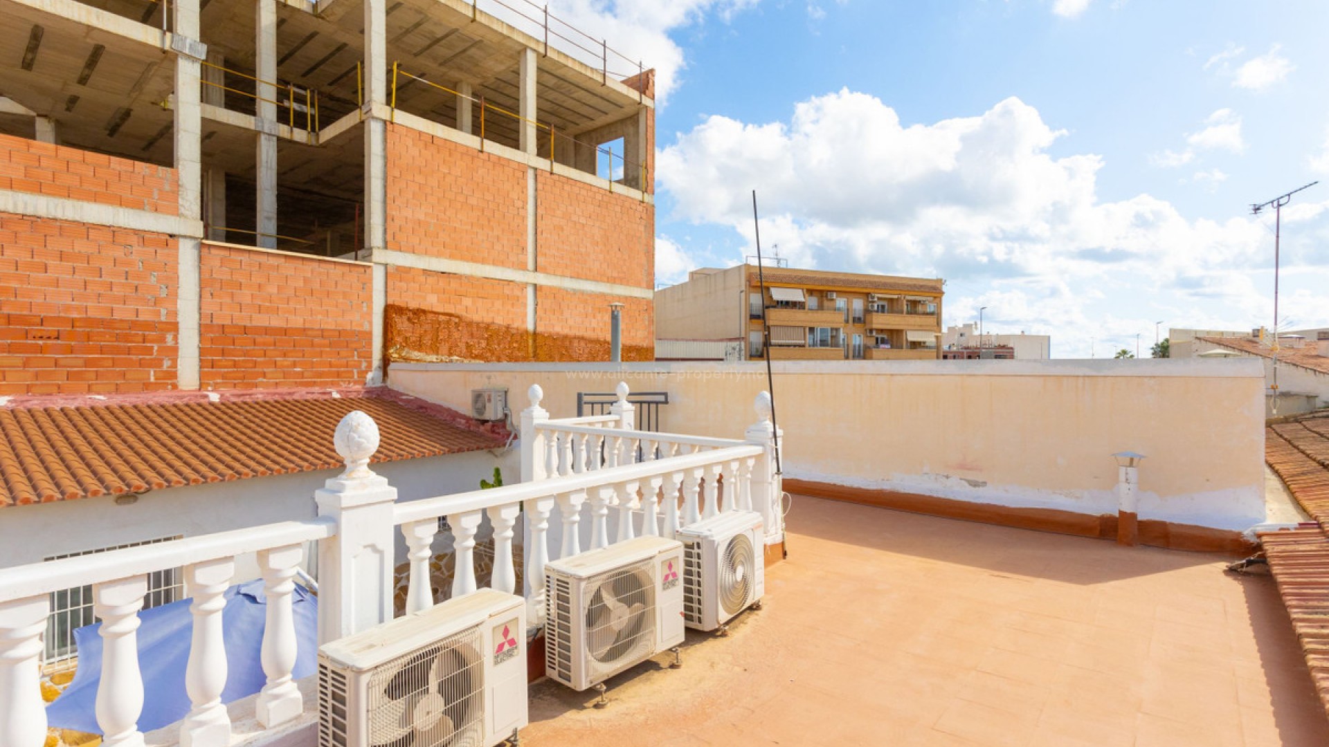 Bungalow en Los Montesinos Centro