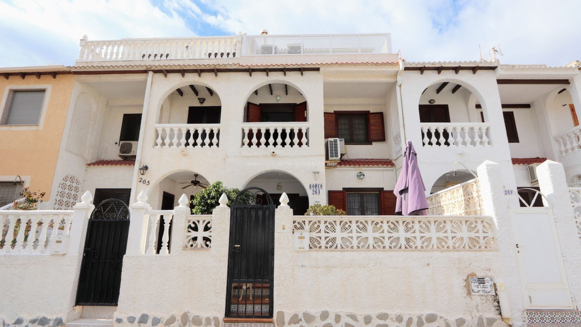 Bungalow en Mil Palmeras