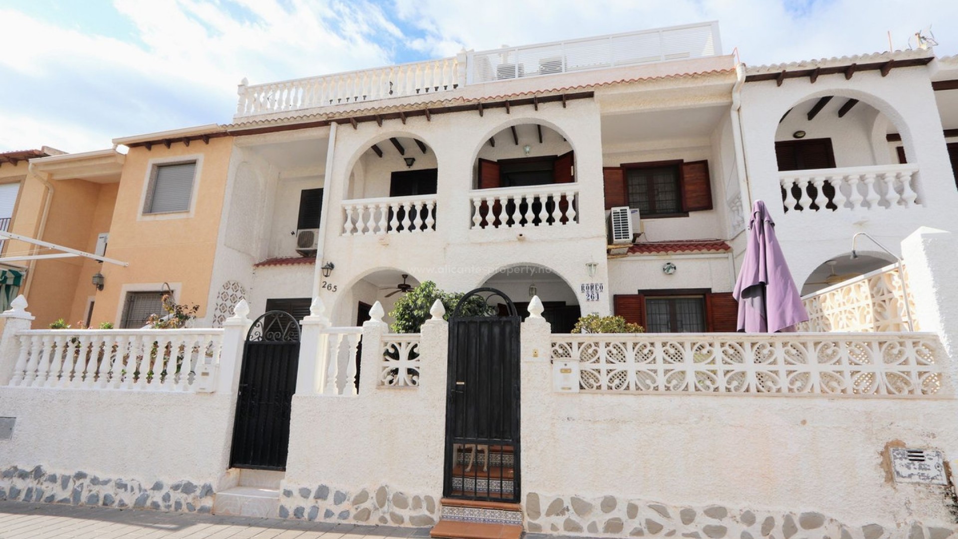 Bungalow en Mil Palmeras