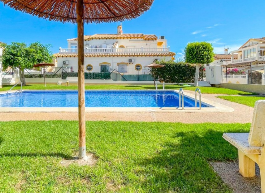 Bungalow en Orihuela Costa