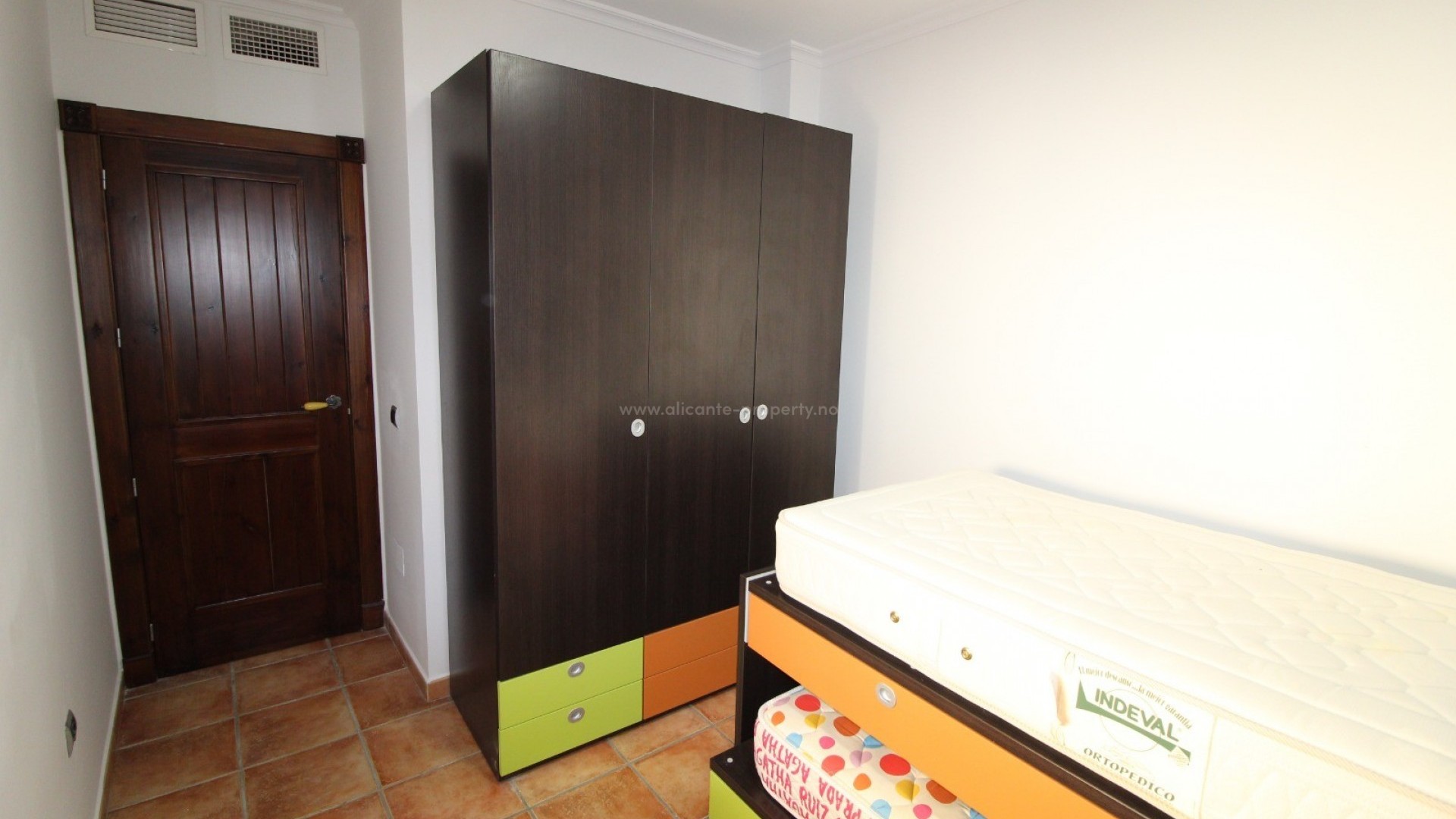 Bungalow en pueblo