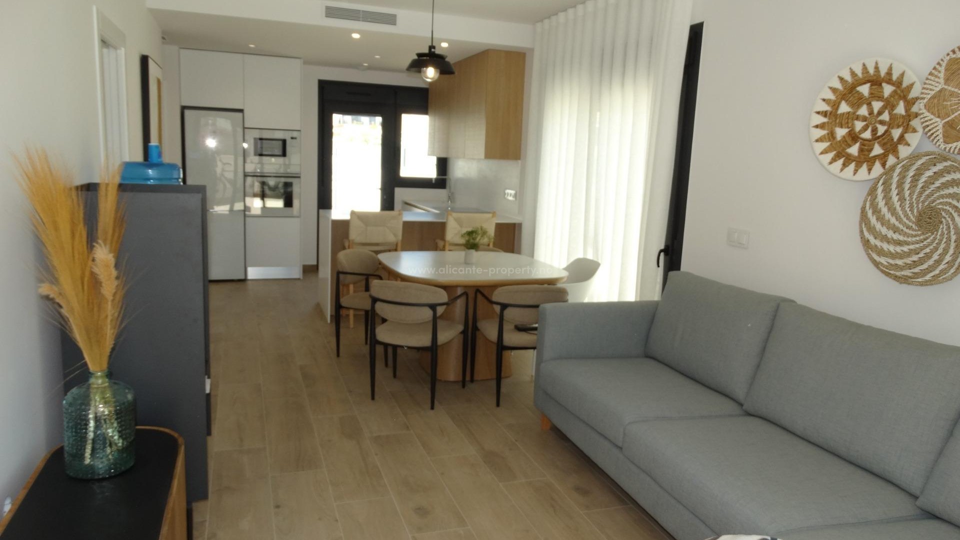 Bungalow en pueblo
