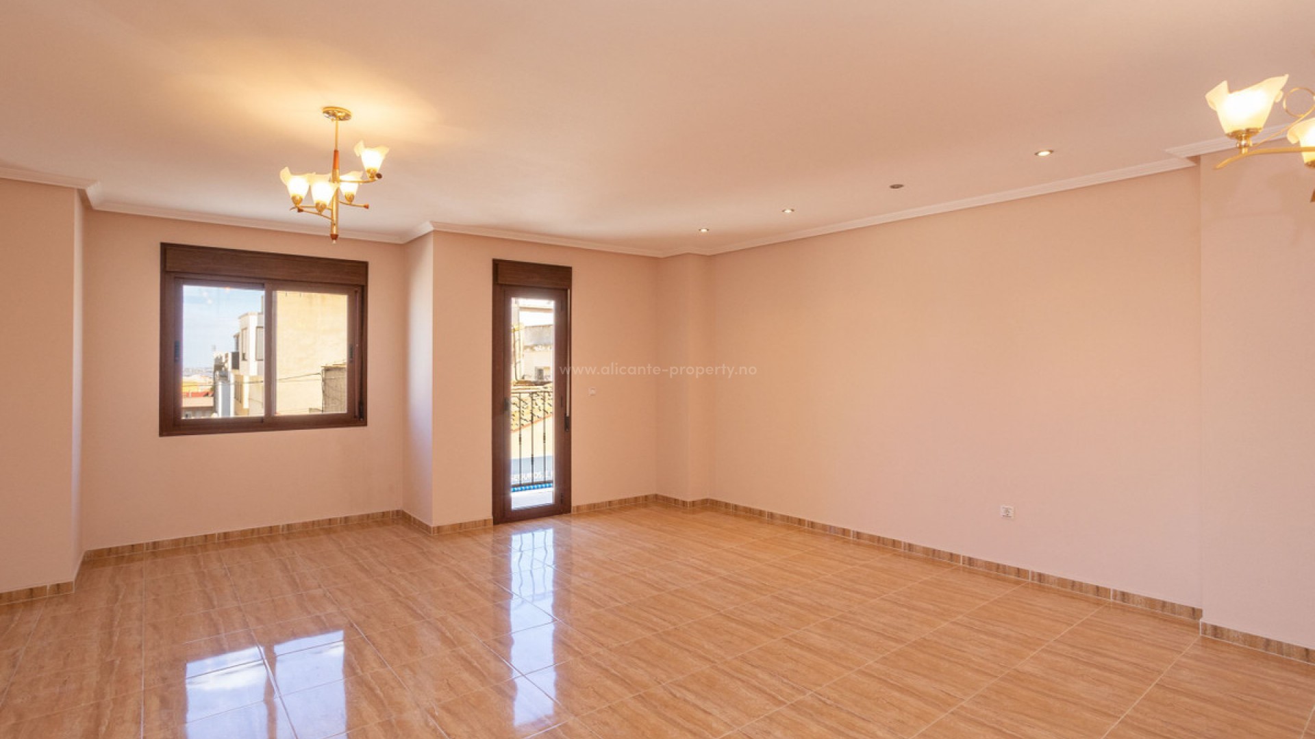 Bungalow en San Miguel de Salinas Centro