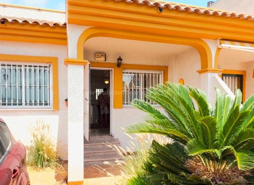 Bungalow i Daya Nueva Centro