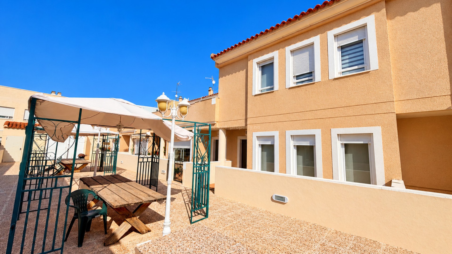 Bungalow i Daya Nueva Centro