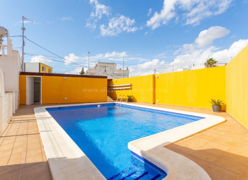 Bungalow i Los Montesinos Centro