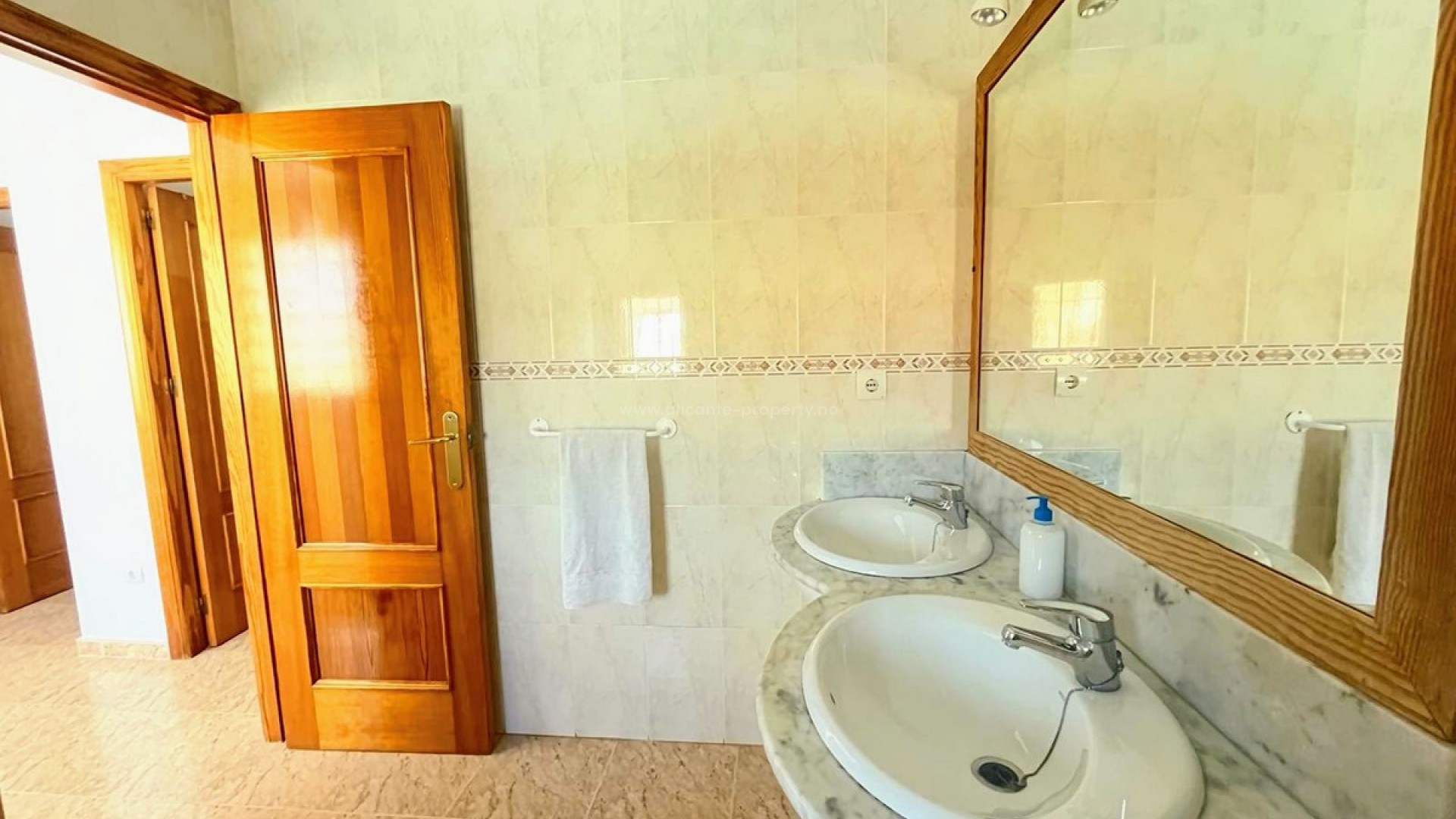 Bungalow i Santiago de la Ribera
