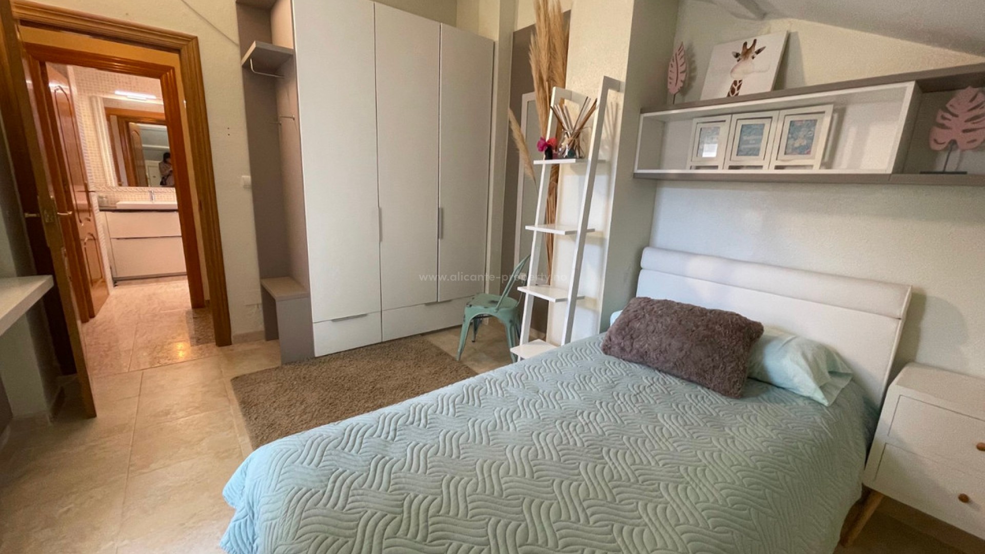 Bungalow i Torre De La Horadada