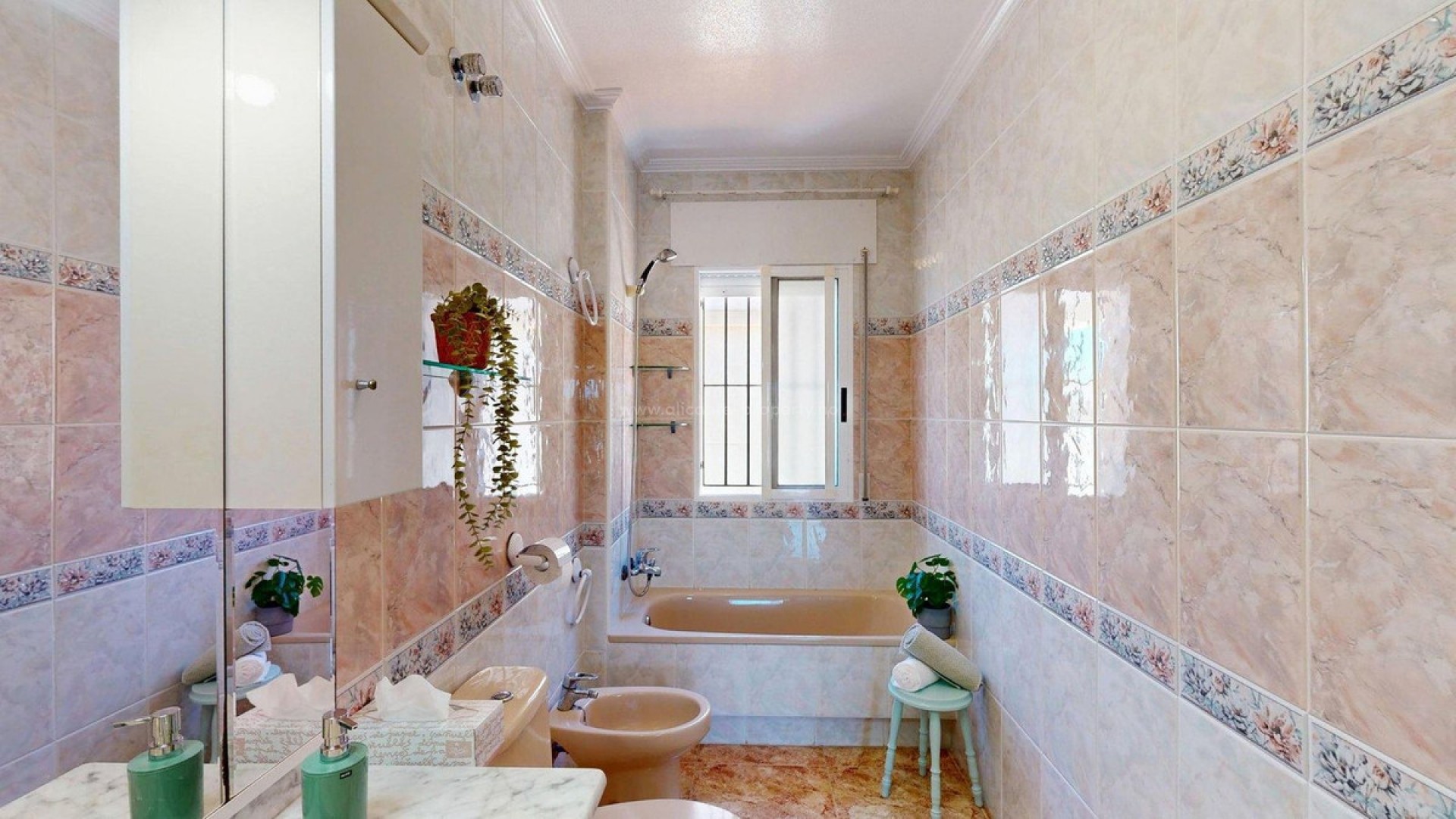 Bungalow i Torre De La Horadada