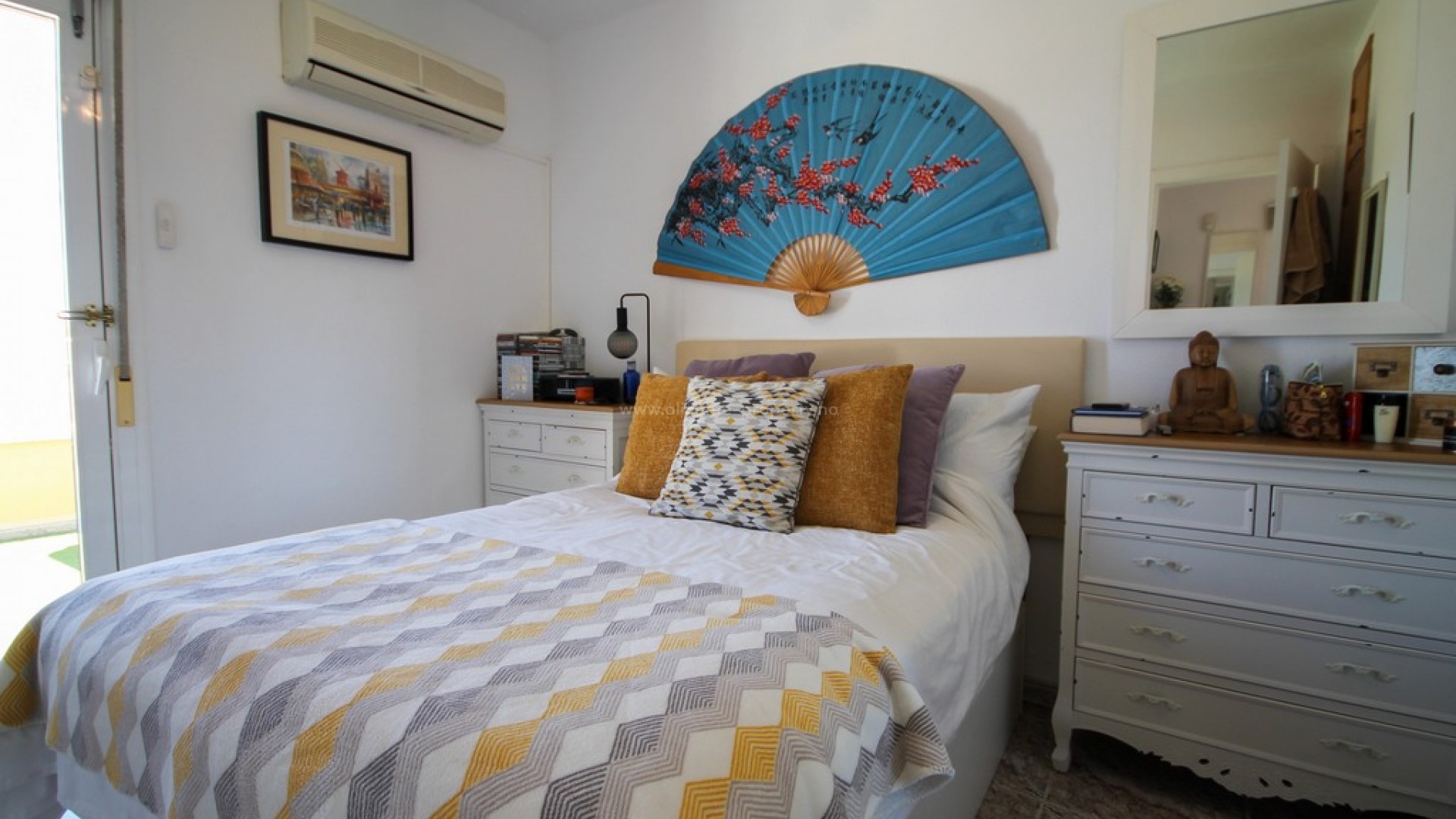 Bungalow in Bosque De Las Lomas