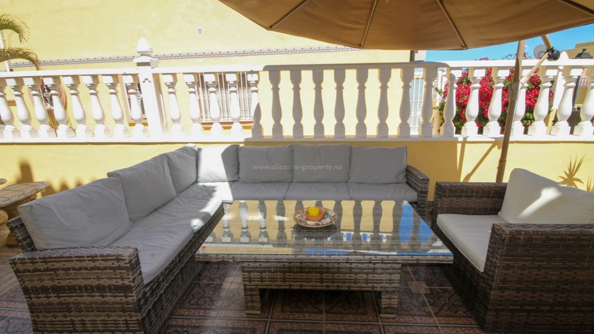 Bungalow in Bosque De Las Lomas