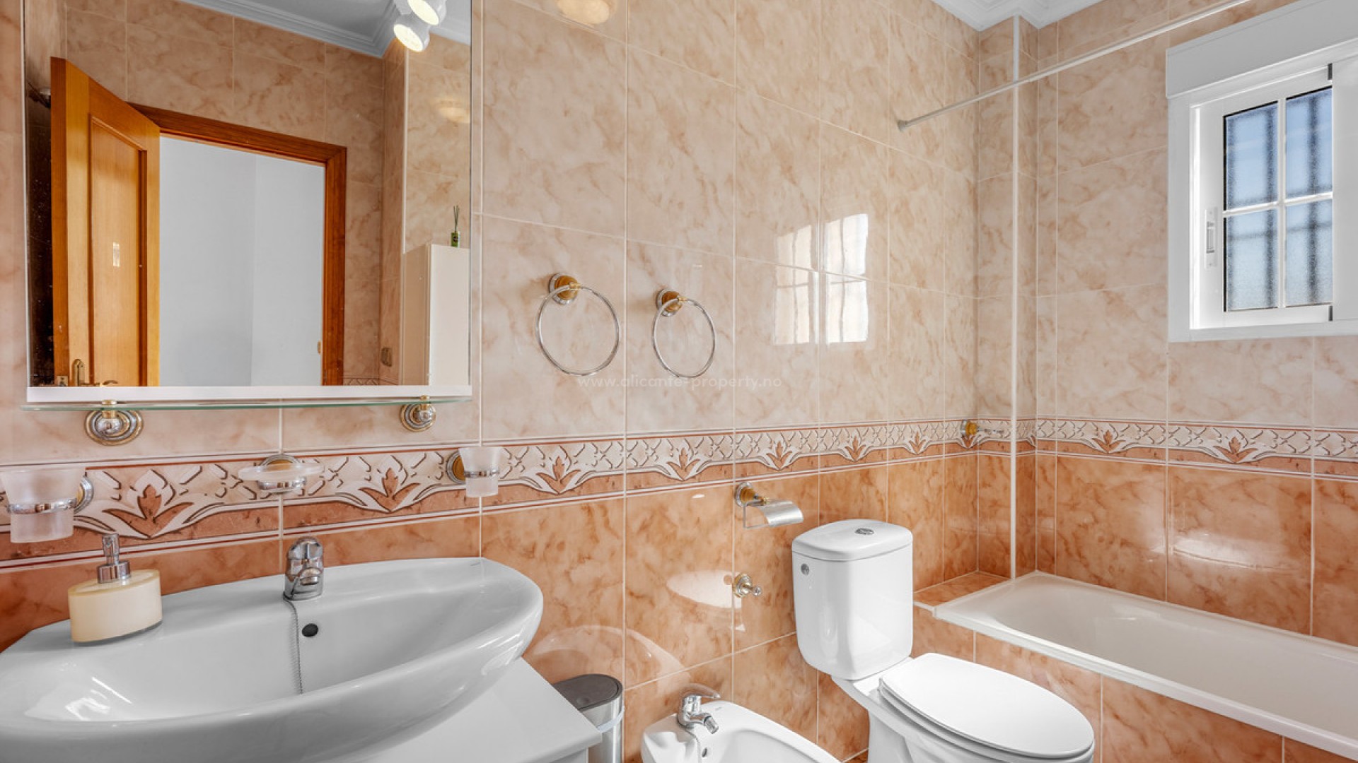 Bungalow in Cabo Roig