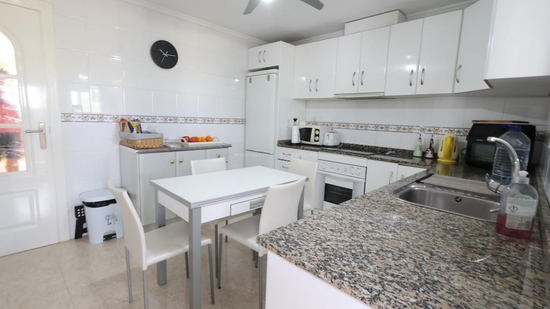 Bungalow in Doña Pepa