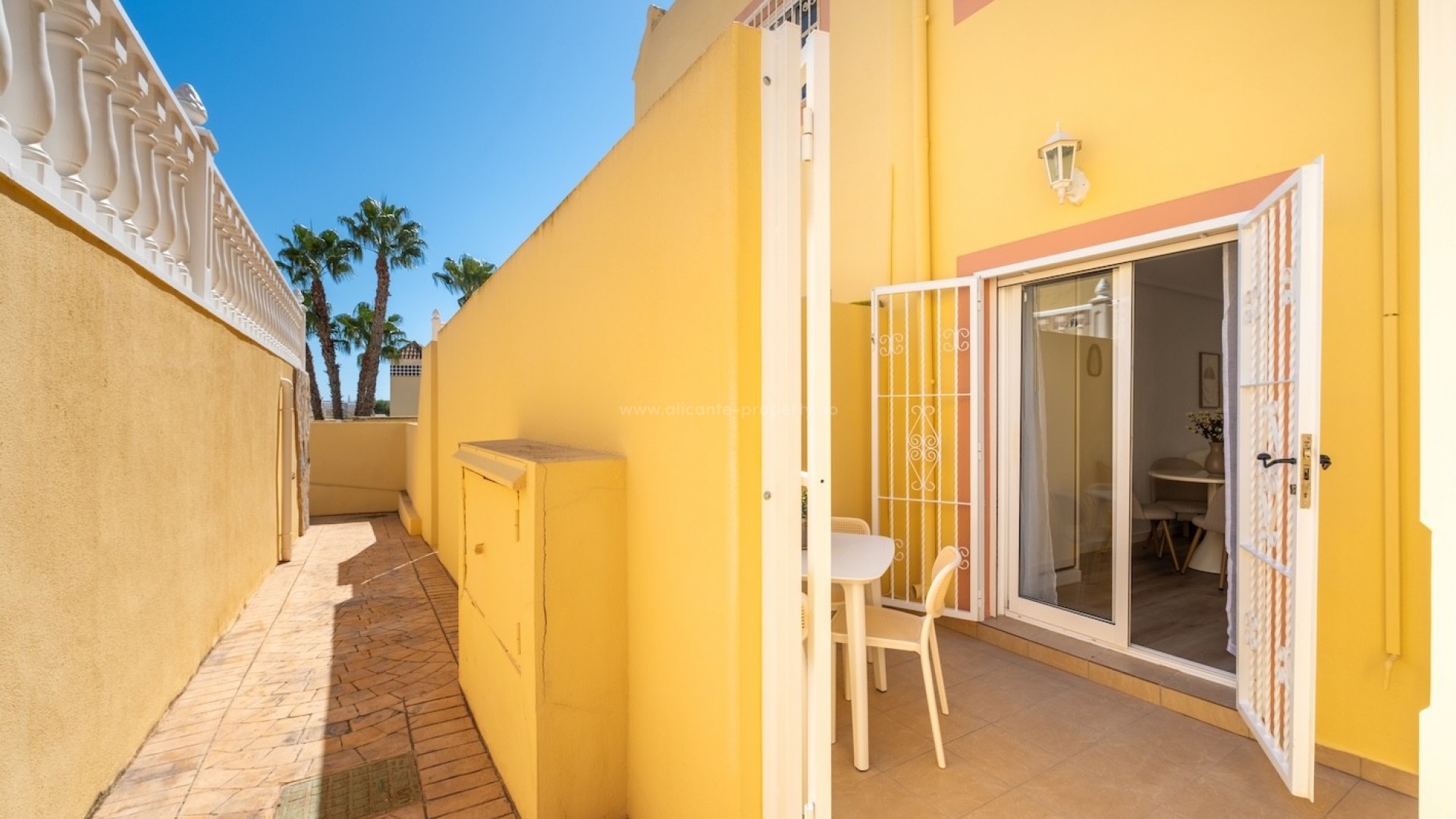 Bungalow in El Galan