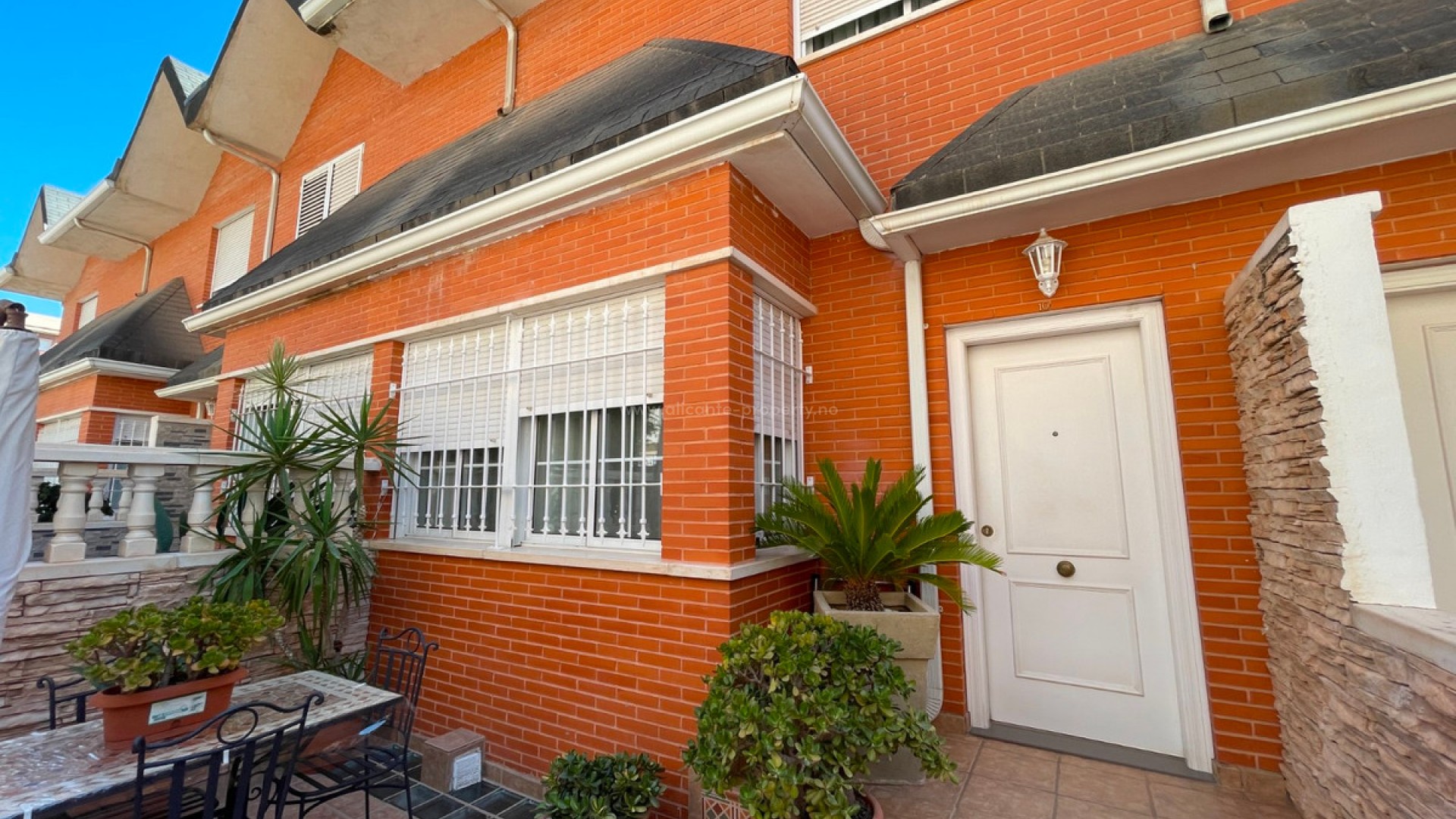 Bungalow in Elche Centro