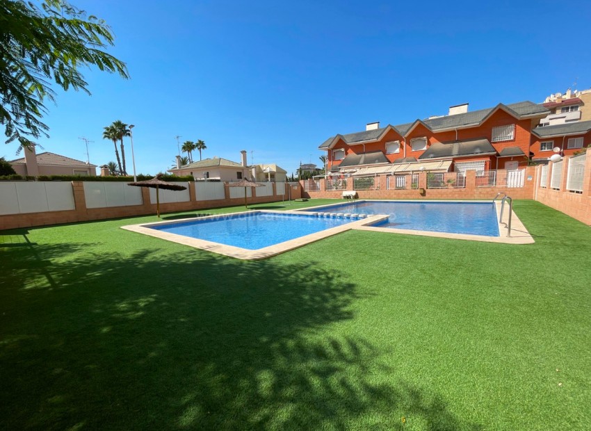Bungalow in Elche Centro