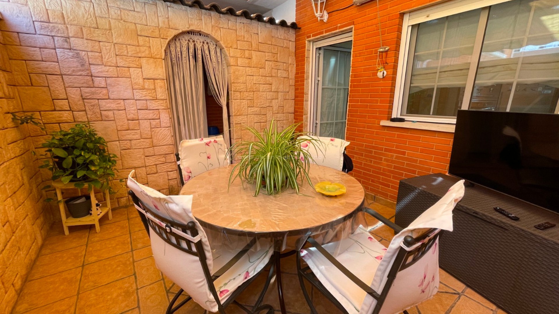 Bungalow in Elche Centro