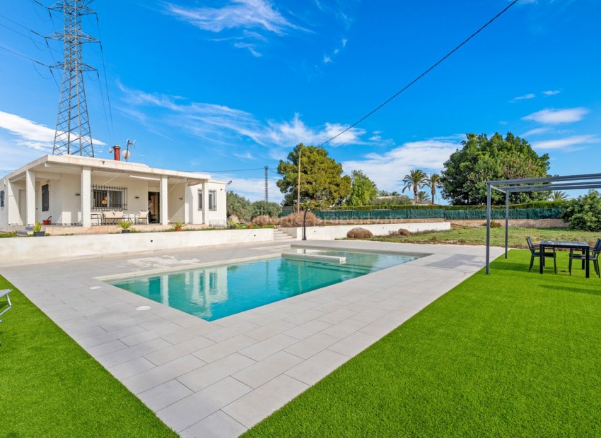 Bungalow in Elche Centro