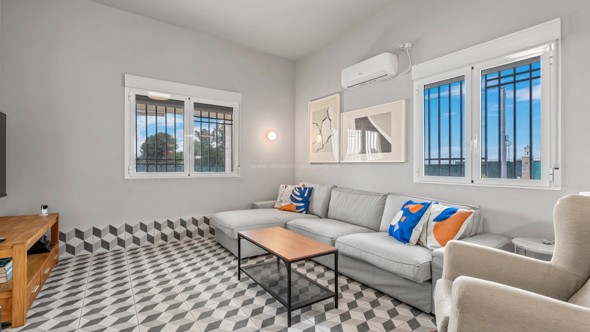 Bungalow in Elche Centro