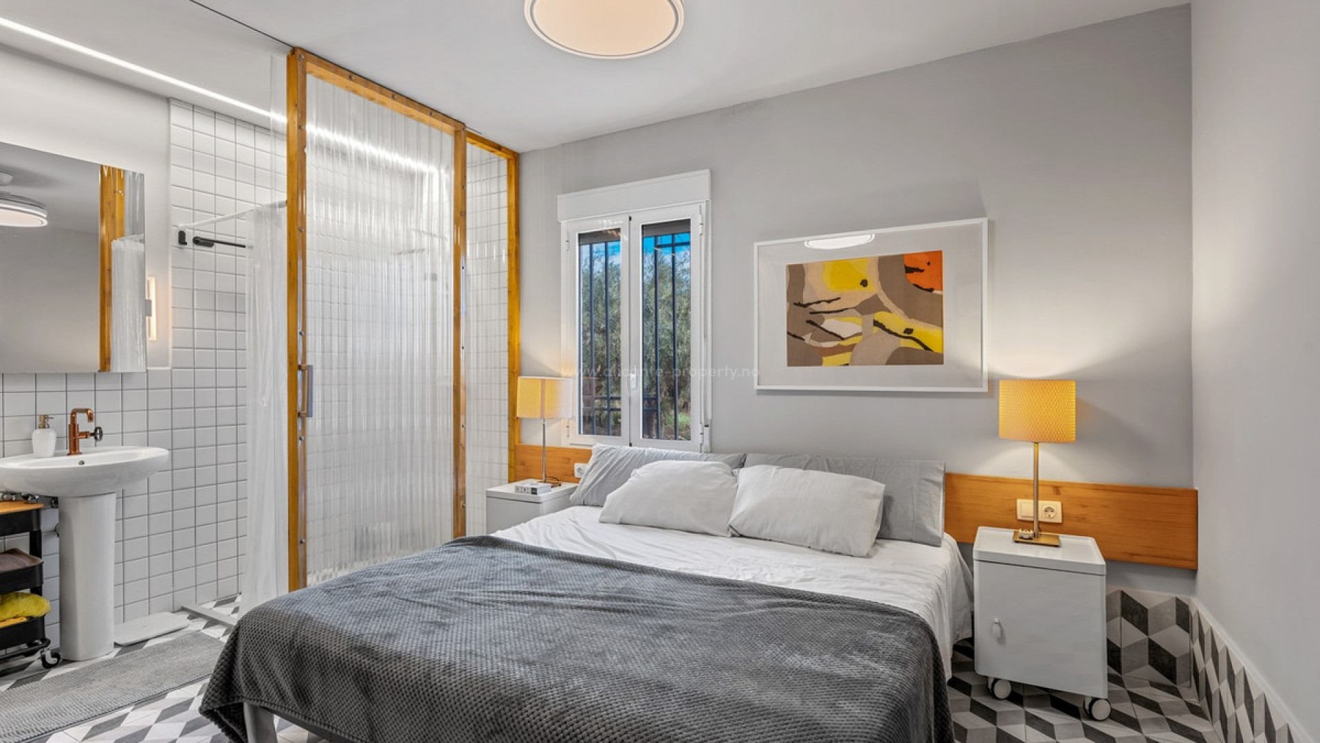 Bungalow in Elche Centro