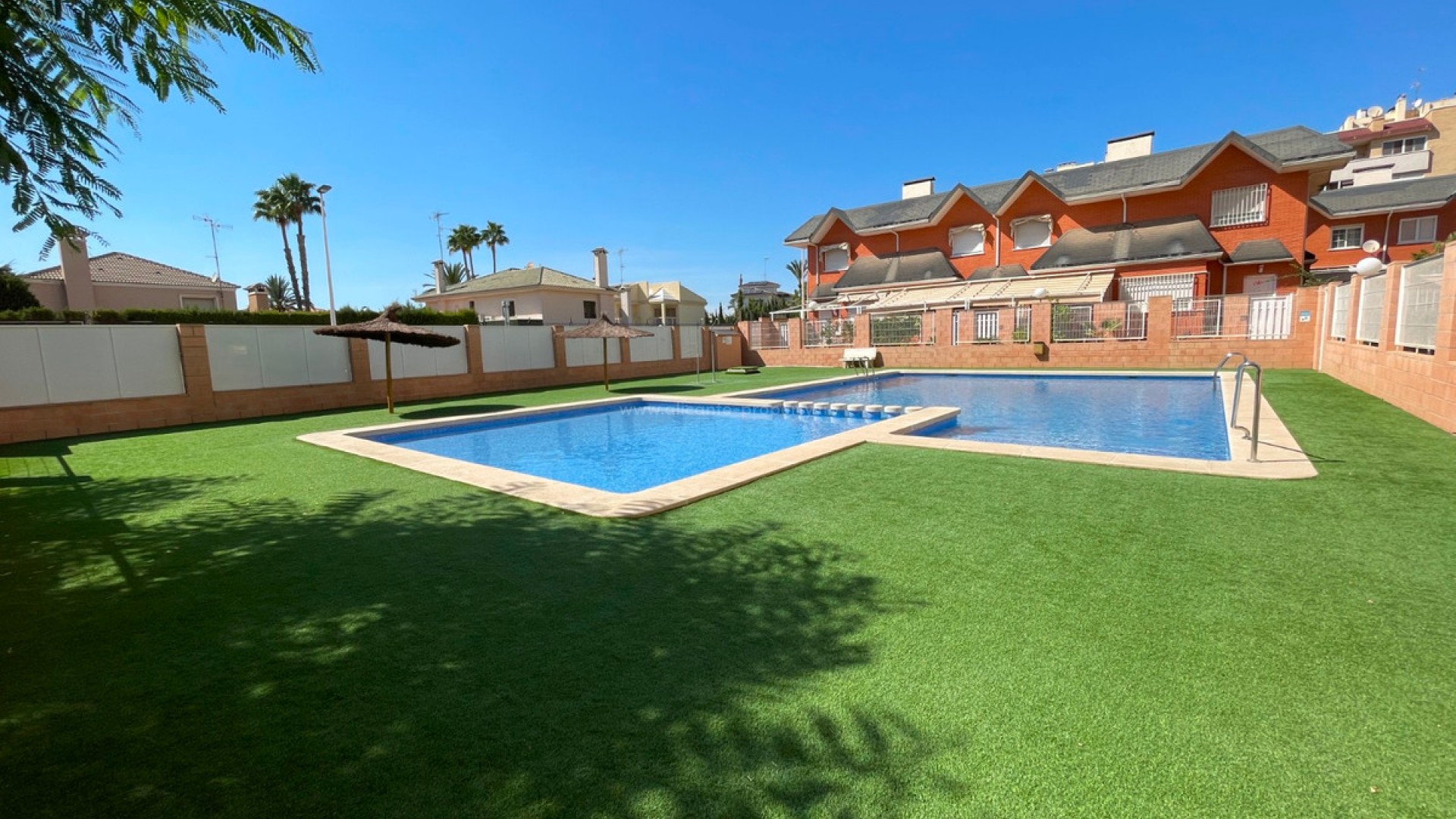 Bungalow in Elche Centro