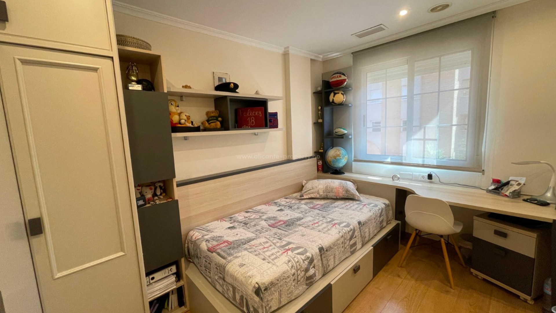 Bungalow in Elche Centro