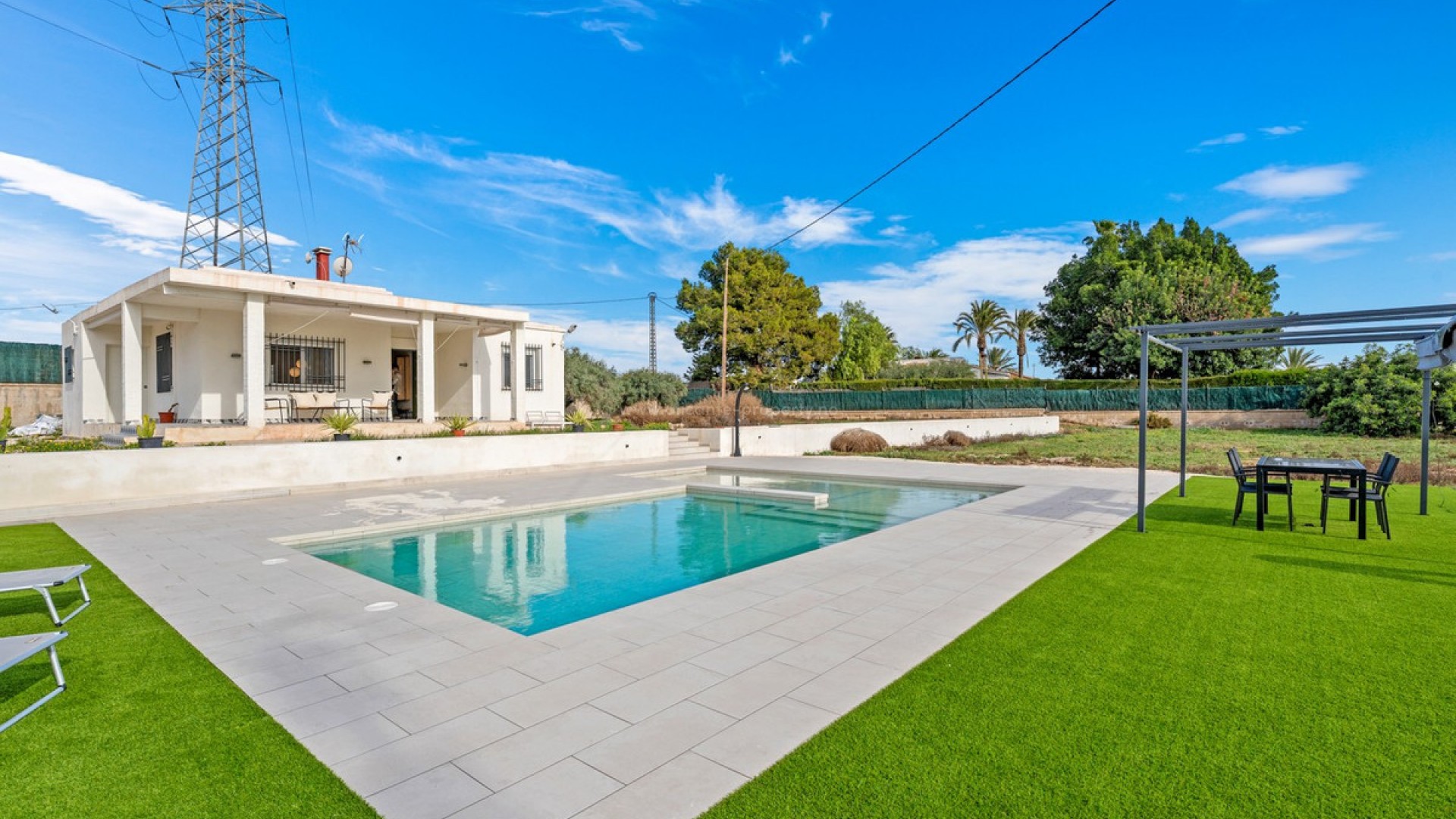 Bungalow in Elche Centro
