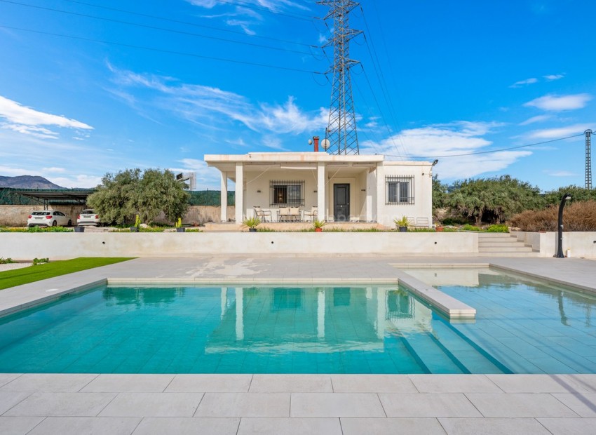 Bungalow in Elche Centro