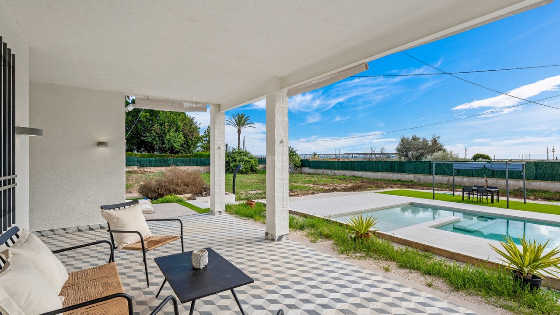 Bungalow in Elche Centro