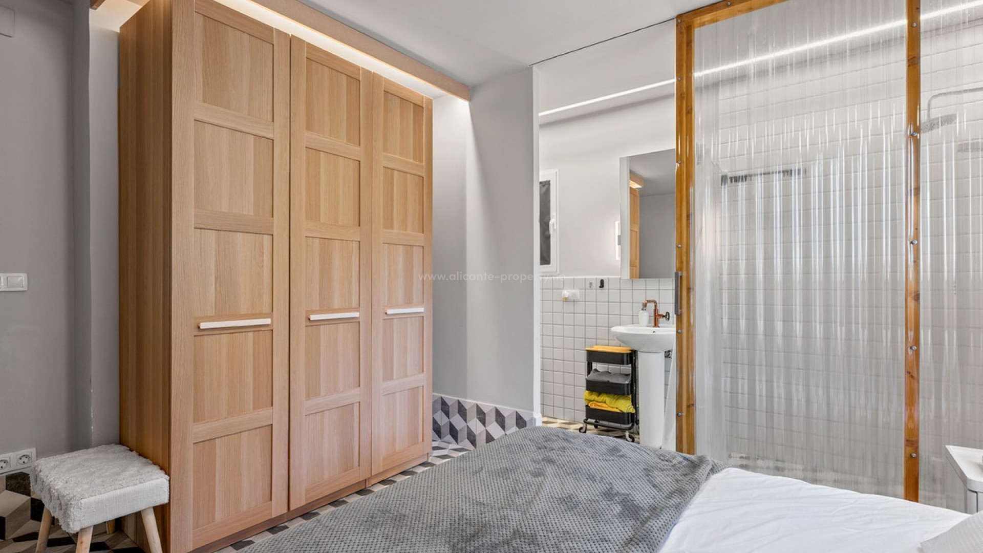 Bungalow in Elche Centro