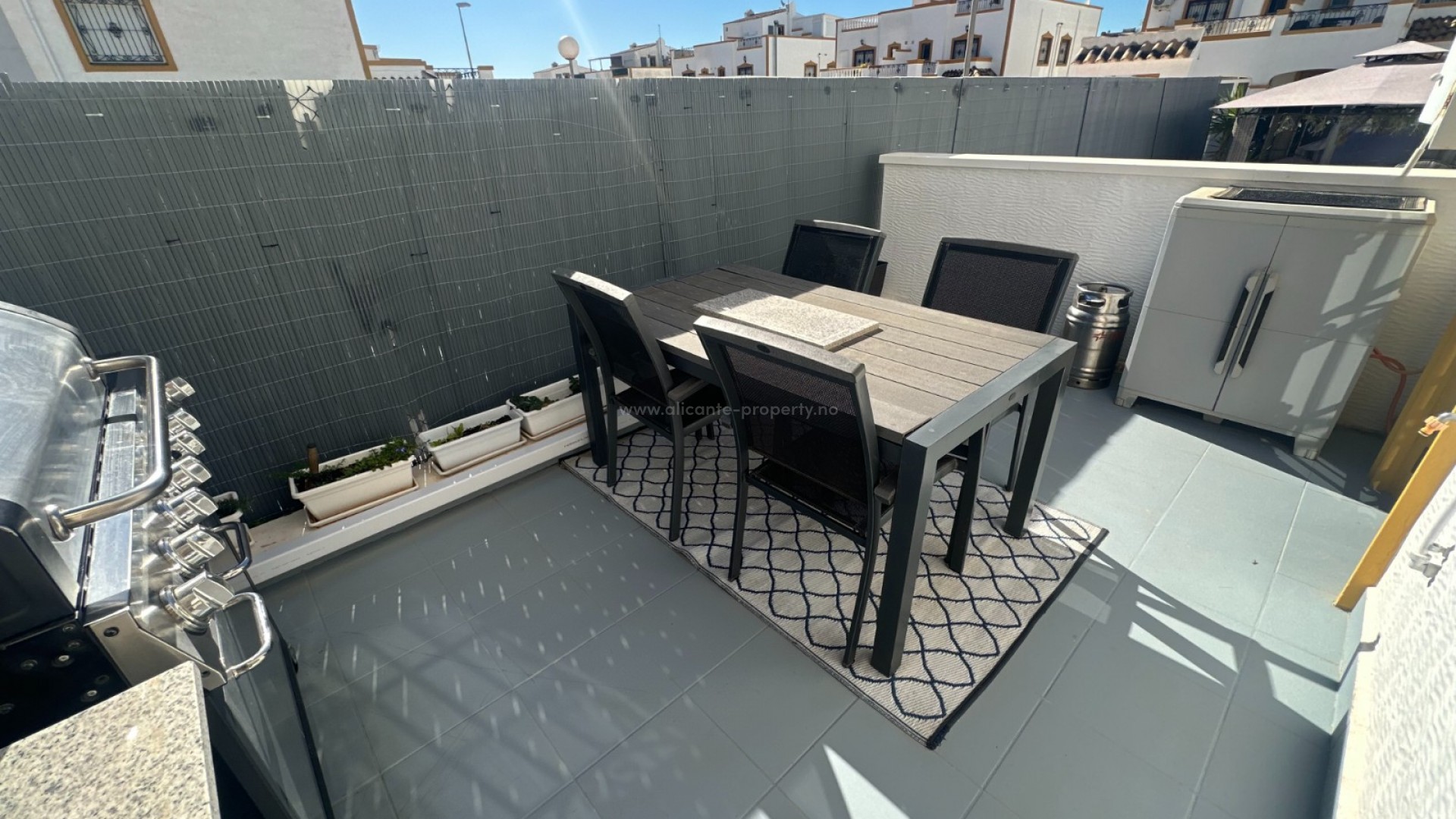 Bungalow in Entre Naranjos