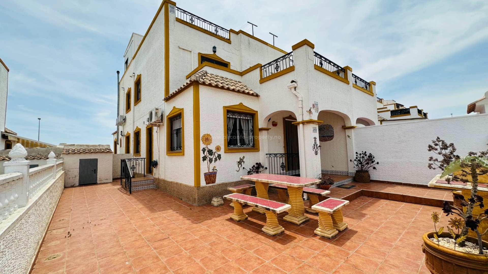 Bungalow in Entre Naranjos
