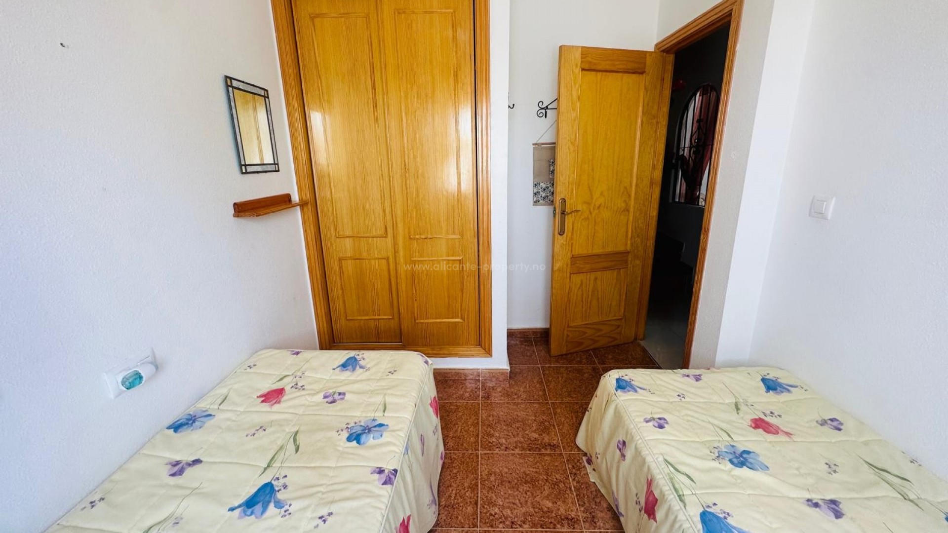 Bungalow in Entre Naranjos